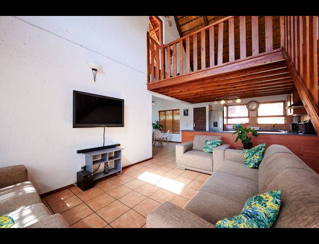 2 BEDROOM APARTMENT FOR SALE IN SUNNINGHILL